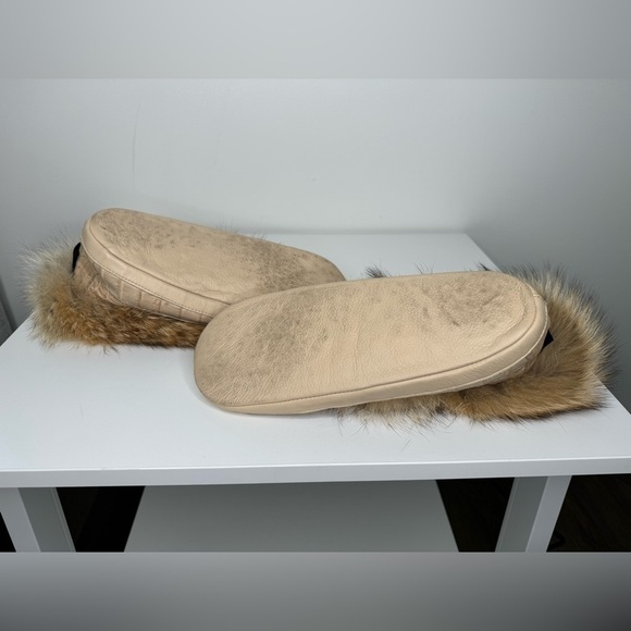 Genuine Cayman Indoor Slippers - Luxurious Comfort for Cozy Moments - Picture 3 of 4